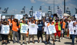 码头工人罢工纠察线：如何结束港口罢工