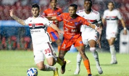 巴黎圣日耳曼签下巴西“小丑”贝拉尔多