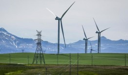 艾伯塔省说，咨询小组的新报告显示，联邦清洁电力目标“鲁莽”