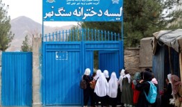 阿富汗学校重新开学，女孩连续第三年被禁止上学