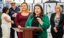 市政厅的新档案展览讲述了圣地亚哥奇卡诺社区和运动的历史