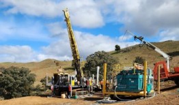 黄金深渊在大量的NSW铜锌硫化物击中