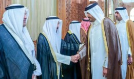 谢赫·乔安向科威特王储阿米尔转达了阿米尔的慰问