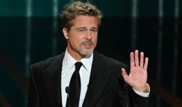 迈克尔·拉帕波特透露，珍妮弗·安妮斯顿和布拉德·皮特在2000年的婚礼上给客人送了一份奢侈的礼物