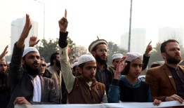 中东暴力蔓延，国际社会敦促克制