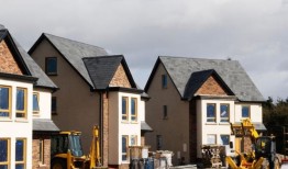 10月份房地产价格上涨了近10%，这是连续上涨的第14个月