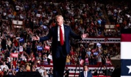 特朗普指责拜登和哈里斯导致全球市场抛售