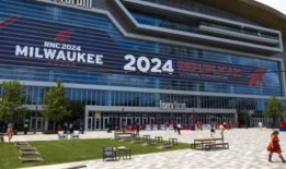 一名男子被控在共和党全国代表大会附近携带隐藏枪支