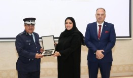 警察学院颁授一小时一小时节目行政总裁荣誉