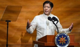 马科斯签署法律削减菲律宾公司税