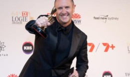 《晨间秀》和《追逐》的主持人拉里·恩杜尔打破了对所谓跟踪事件的沉默