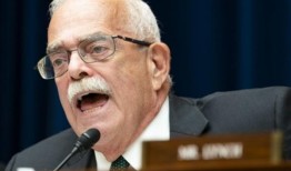 负责监督的民主党人表示，他愿意与司法部长合作