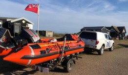 被困在奥尔德河的水手被奥尔德堡RNLI救起