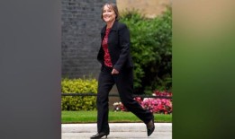 谁是新任威尔士大臣乔·史蒂文斯？