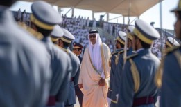 阿米尔赞助阿尔扎伊姆航空学院的毕业典礼